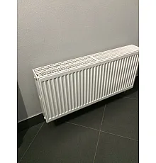 Сталевий радіатор Stelrad 33 Novello 500х900 нижнє підключення